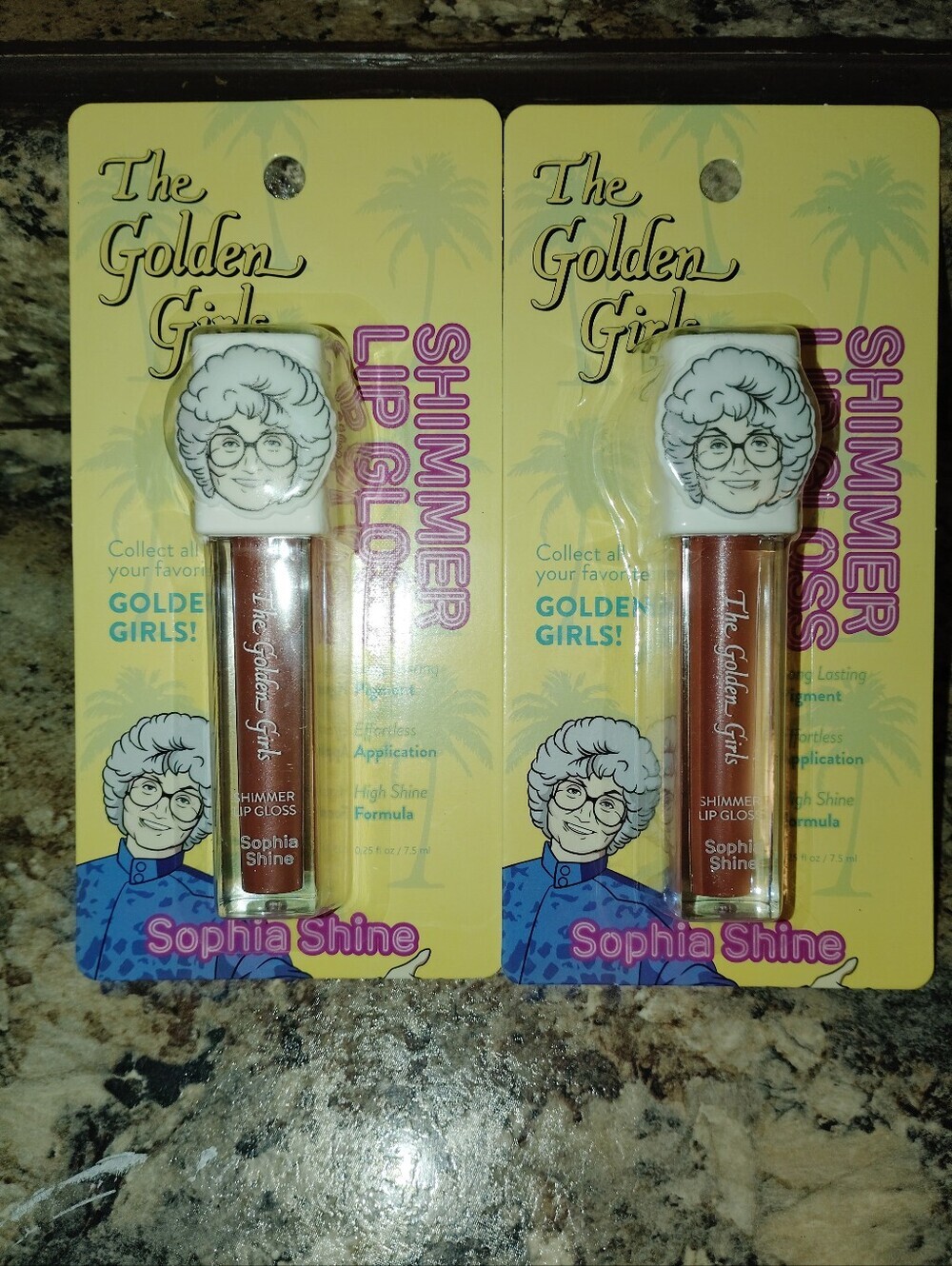 Sophia shine The Golden girls shimmer lip gloss. Long lasting pigment effortless - Picture 4 of 4